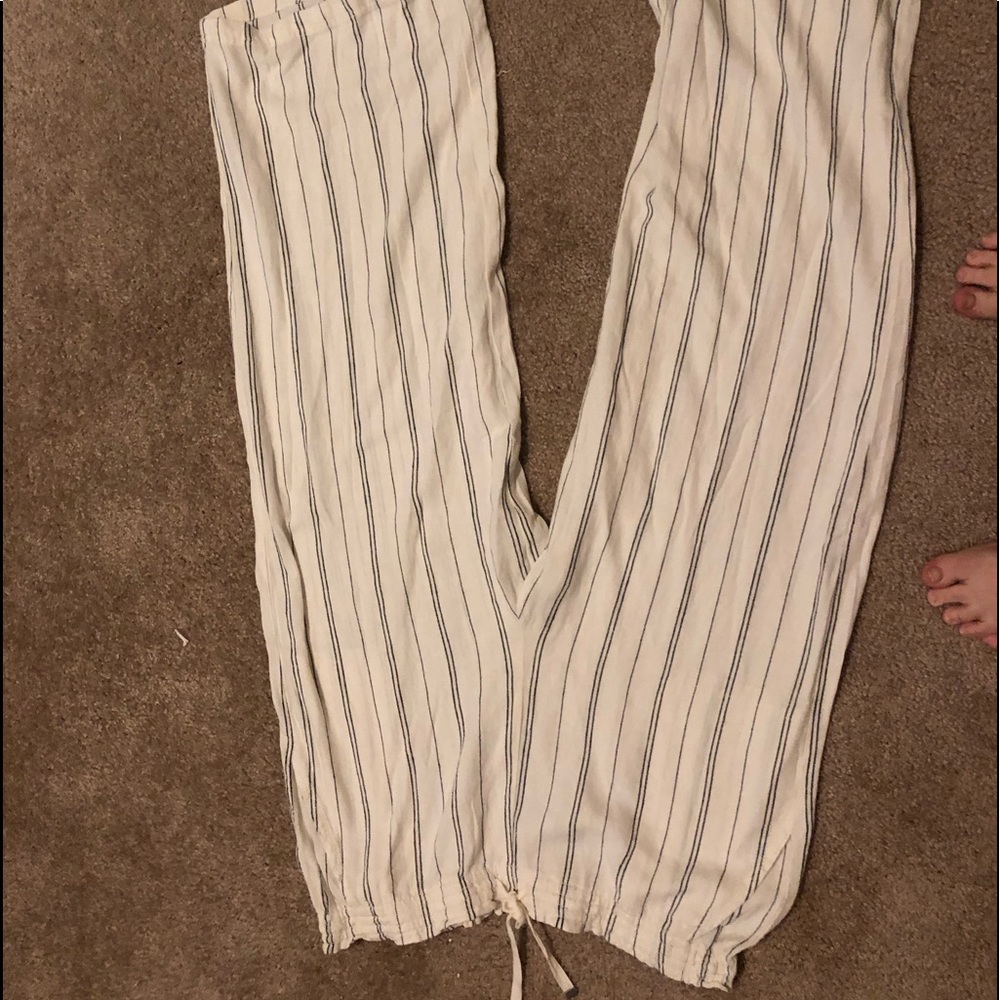 Wide leg slacks